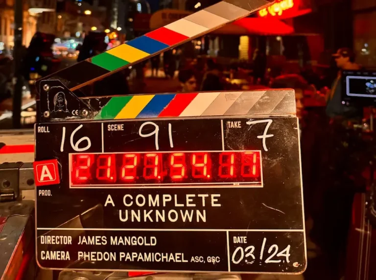 Timothée Chalamet è Bob Dylan nelle nuove foto del set, ecco Edward Norton!