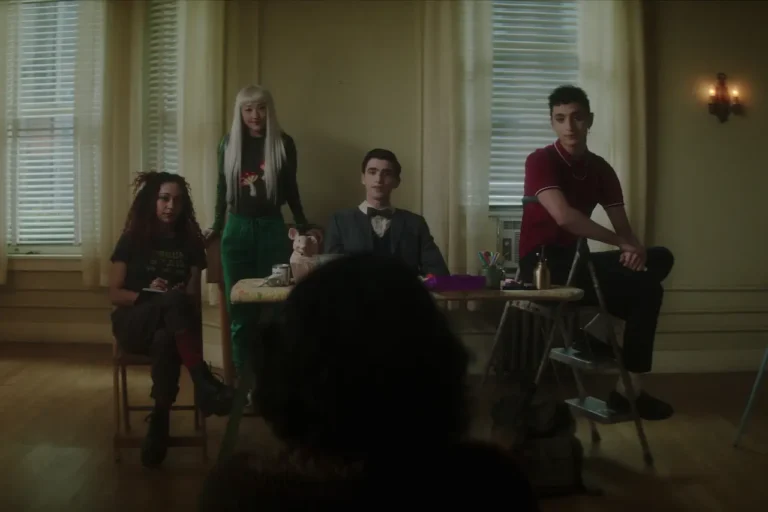 Dead Boy Detectives: trailer e foto della serie ambientata nel mondo di Sandman