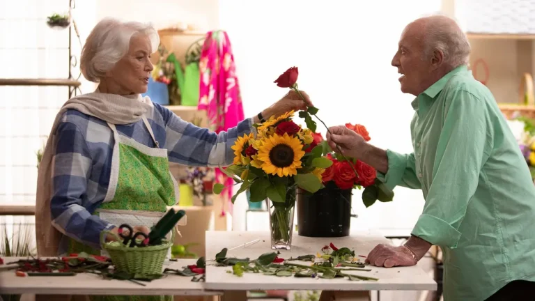 Queen Bees – Emozioni senza età: la storia vera dietro il film