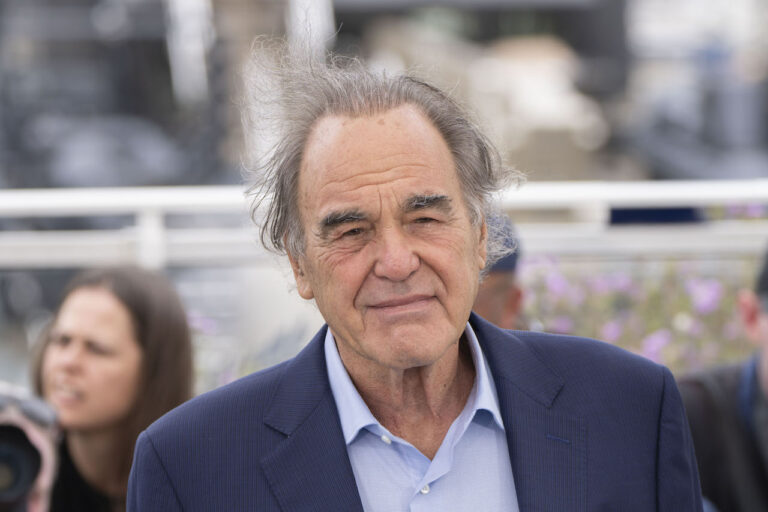 Oliver Stone torna alla regia per White Lies con protagonista Josh Hartnett