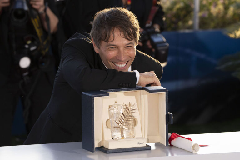 Festival di Cannes 2024: tutti i vincitori, ad Anora la Palma d’Oro