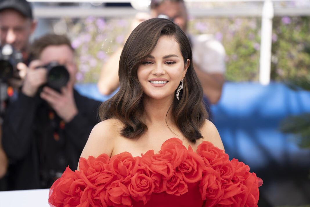 Selena Gomez 02