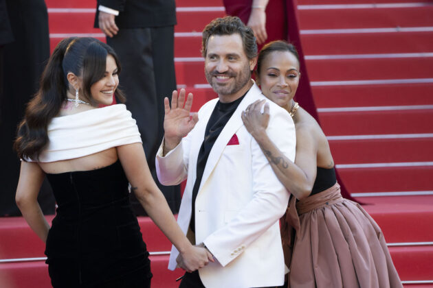 Selena Gomez, Édgar Ramírez e Zoe Saldana