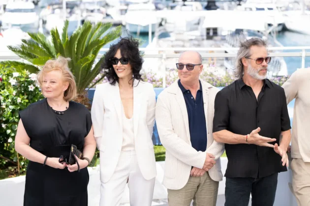 Il cast di The Shrouds