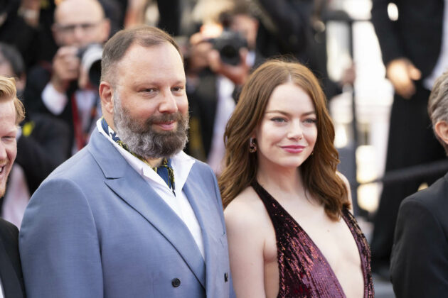 Yorgos Lanthimos e Emma Stone 2