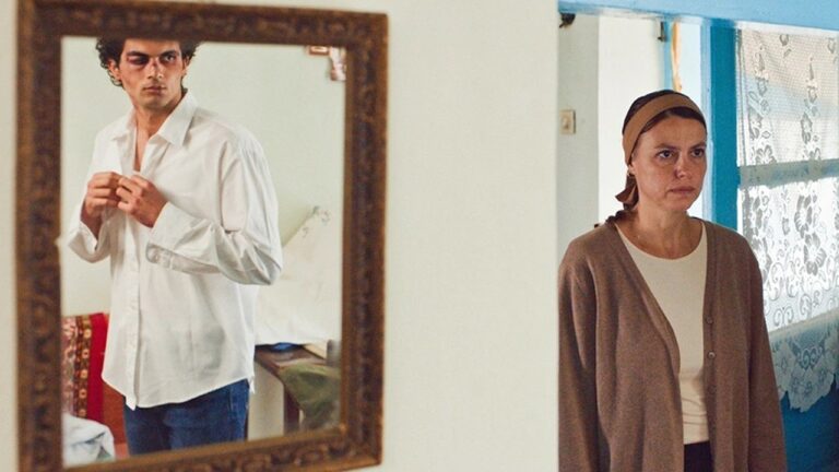 Three Kilometers to the End of the World, recensione del film di Emanuel Pârvu – Cannes 77