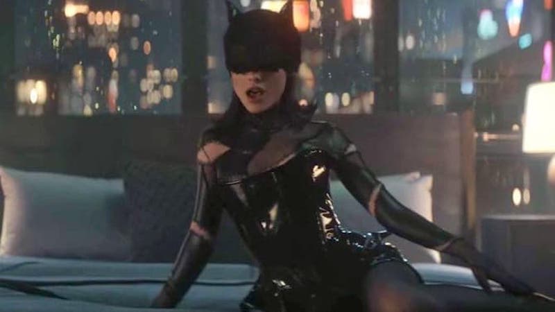 Ariana Grande diventa CATWOMEN