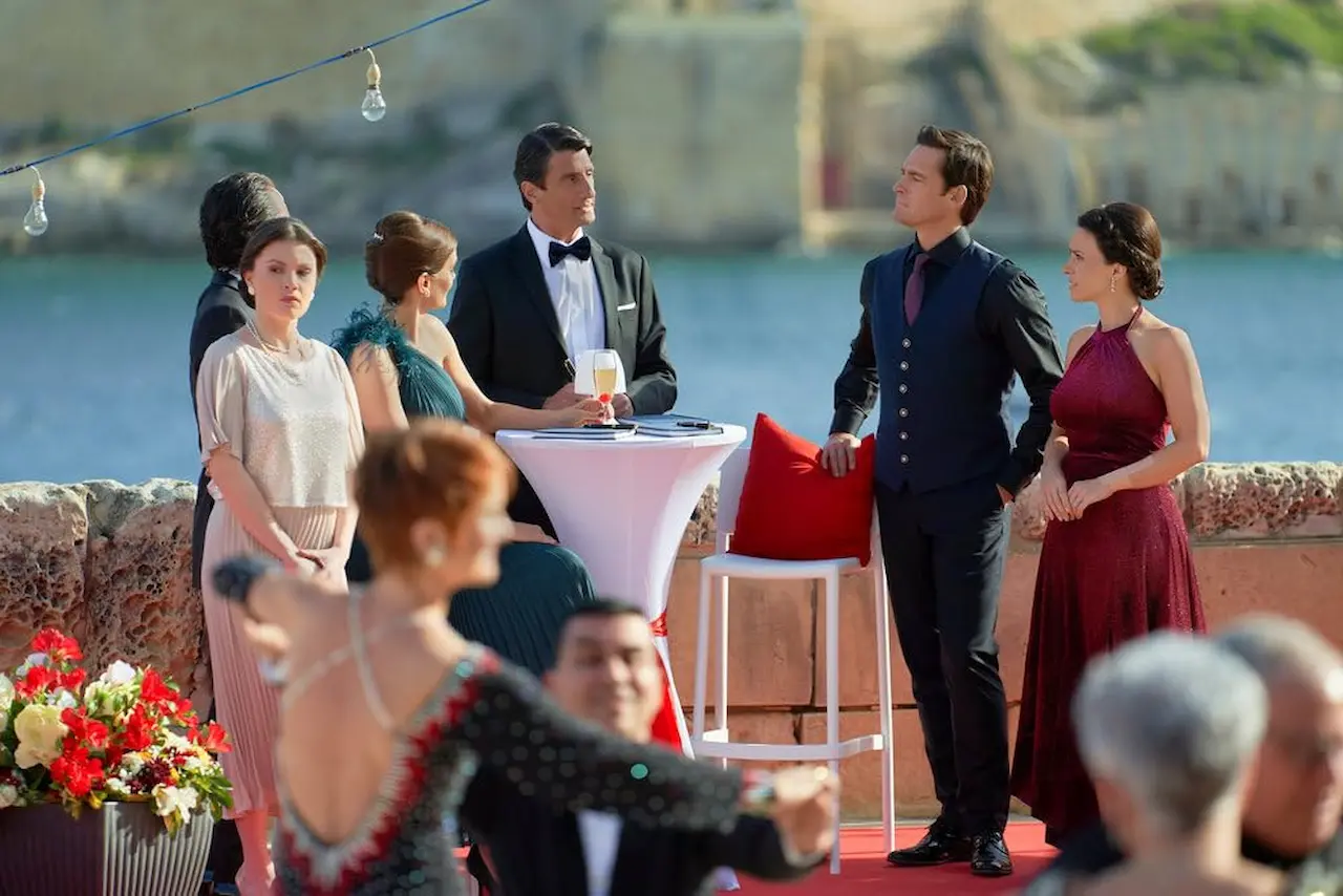 Detective a passo di danza cast