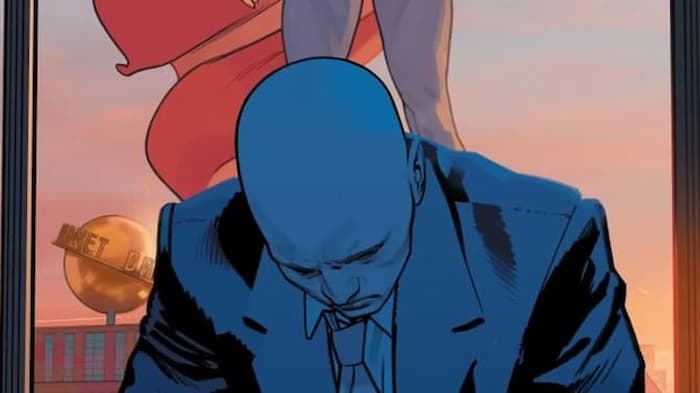 Lex Luthor danneggiato in battaglia