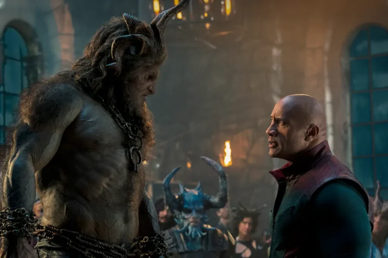 Uno rosso, il trailer ufficiale del film con Dwayne Johnson e Chris Evans