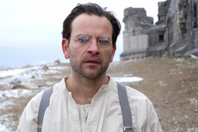 Campo di battaglia con Alessandro Borghi in concorso a Venezia 81