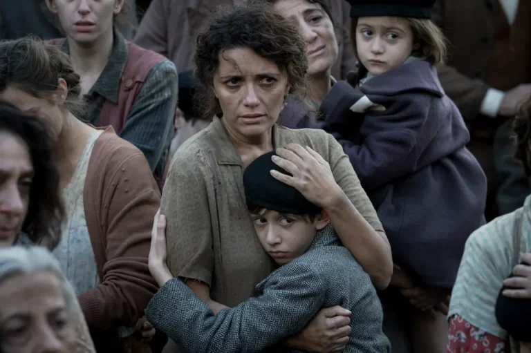 Il treno dei bambini: il teaser poster, il teaser trailer e le prime immagini