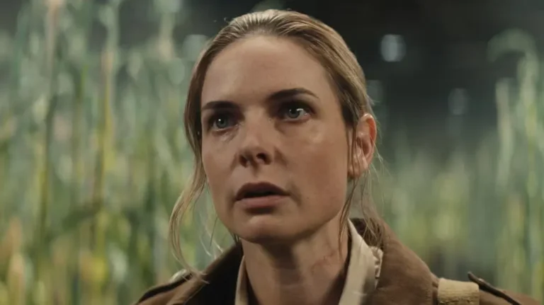 Silo: Rebecca Ferguson affronta la nuova minaccia nelle immagini della seconda stagione