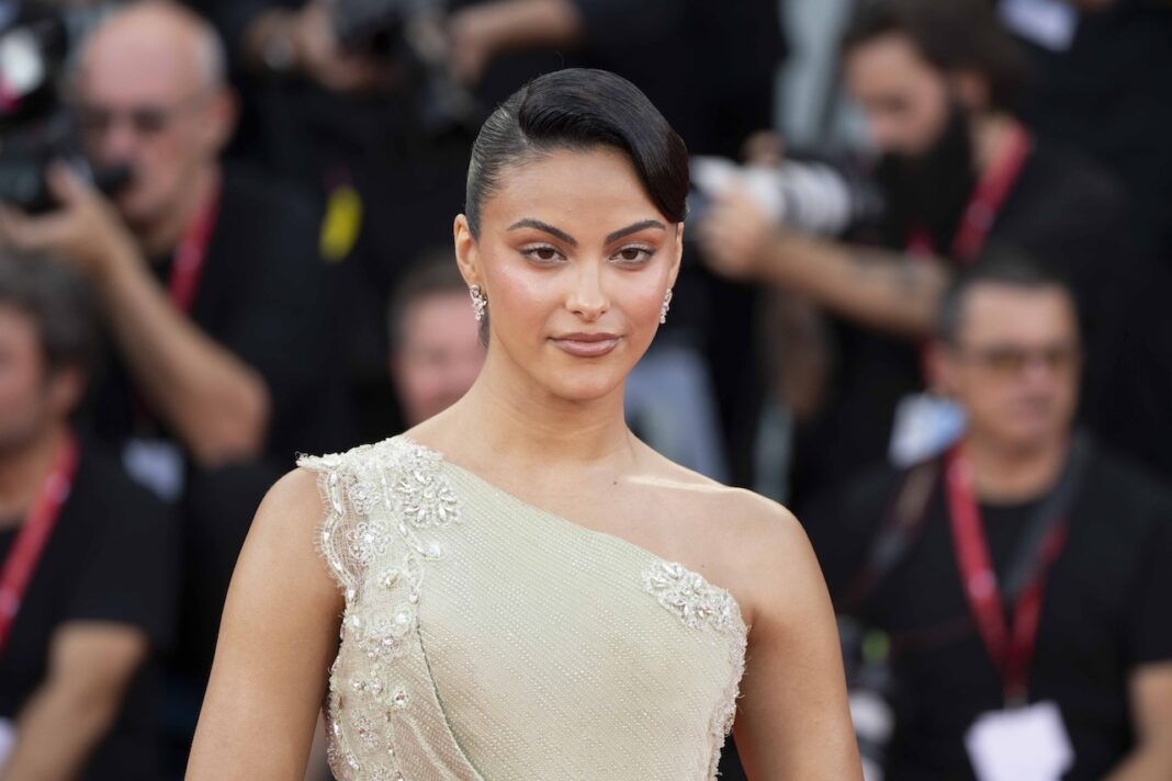 Camila Mendes
