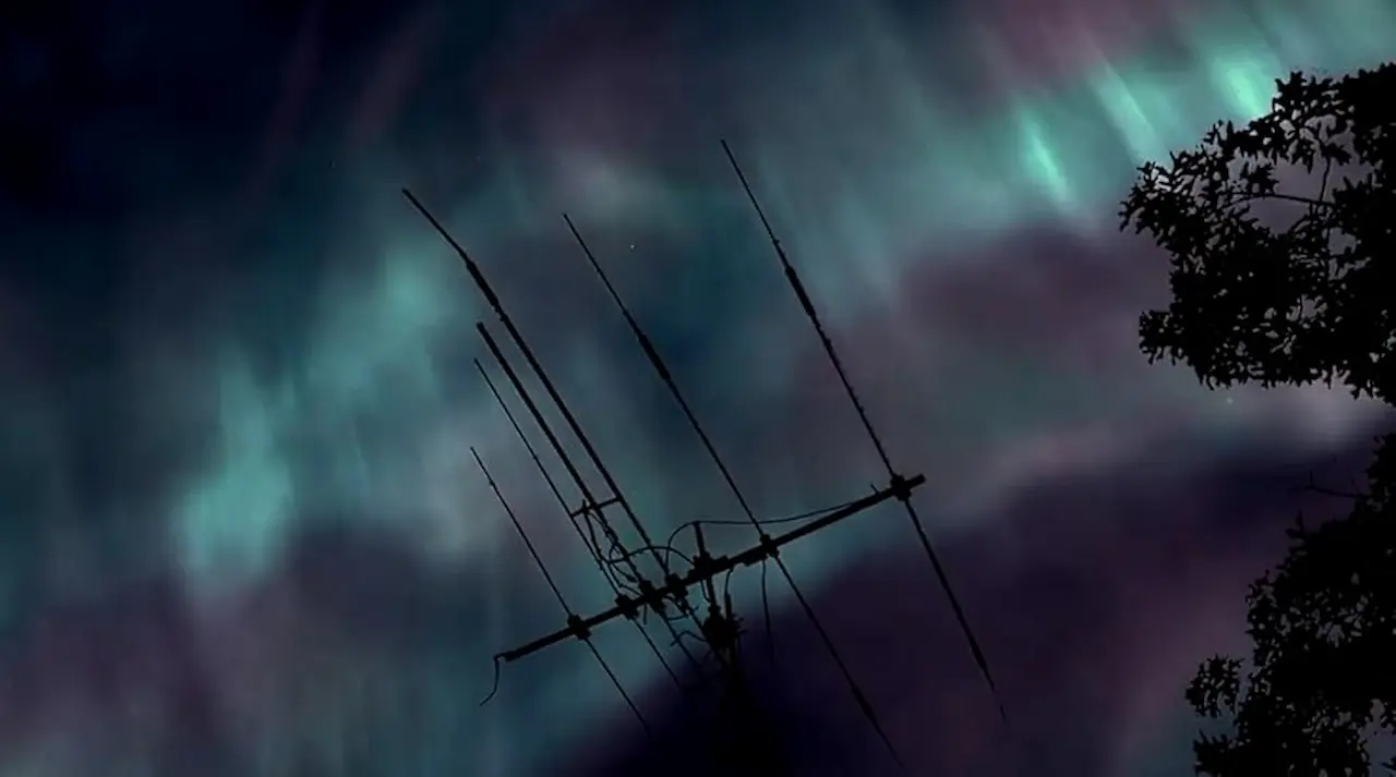 Frequency - Il futuro è in ascolto trama