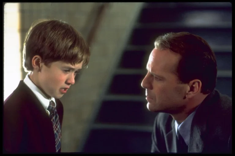 Il sesto senso: la spiegazione del finale del film con Bruce Willis