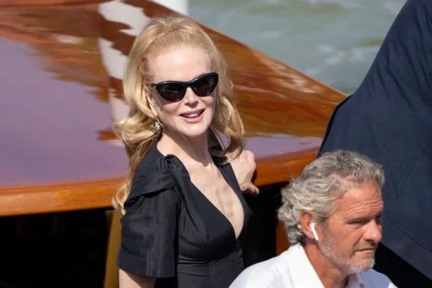 Nicole Kidman arriva al Lido