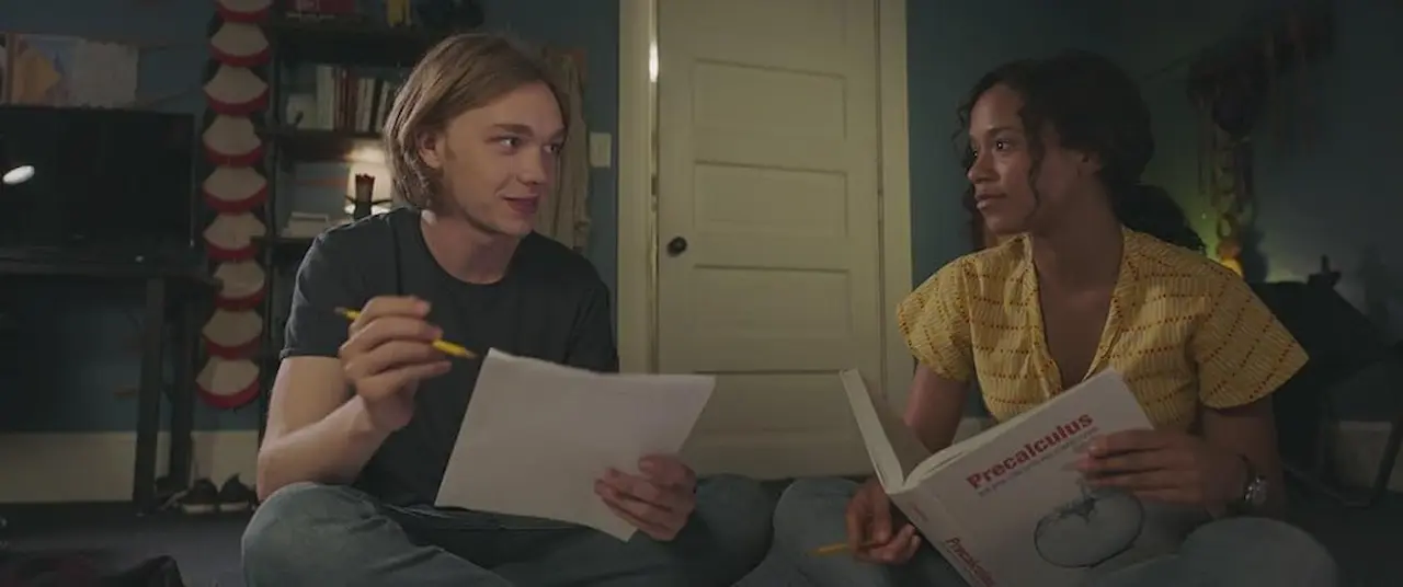 Quello che tu non vedi Charlie Plummer Taylor Russell