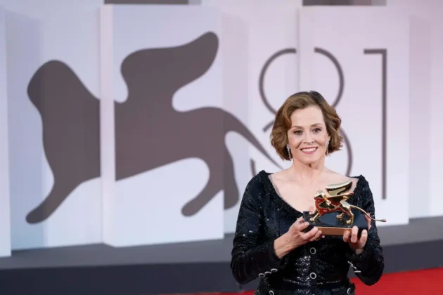 Sigourney Weaver