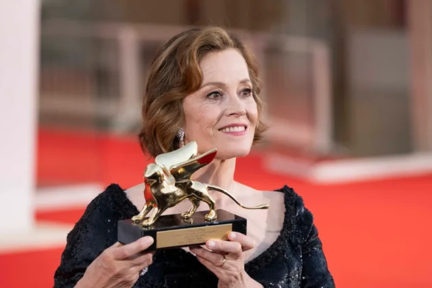 Sigourney Weaver