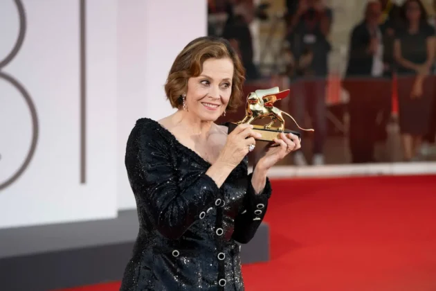 Sigourney Weaver