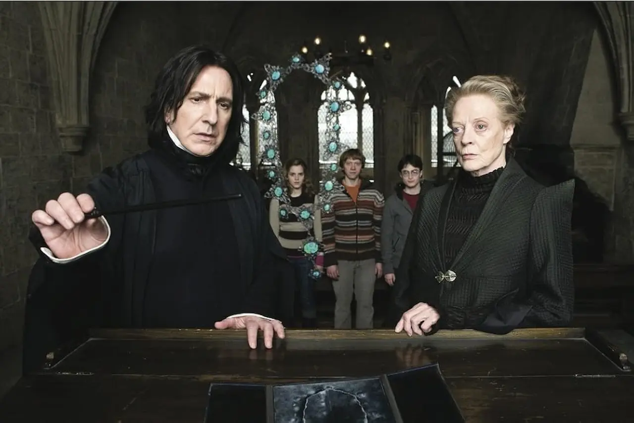 Alan Rickman, Maggie Smith, Rupert Grint, Daniel Radcliffe e Emma Watson in Harry Potter e il principe mezzosangue