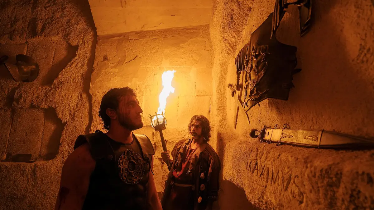 Alexander Karim e Paul Mescal in Il gladiatore II (2024)