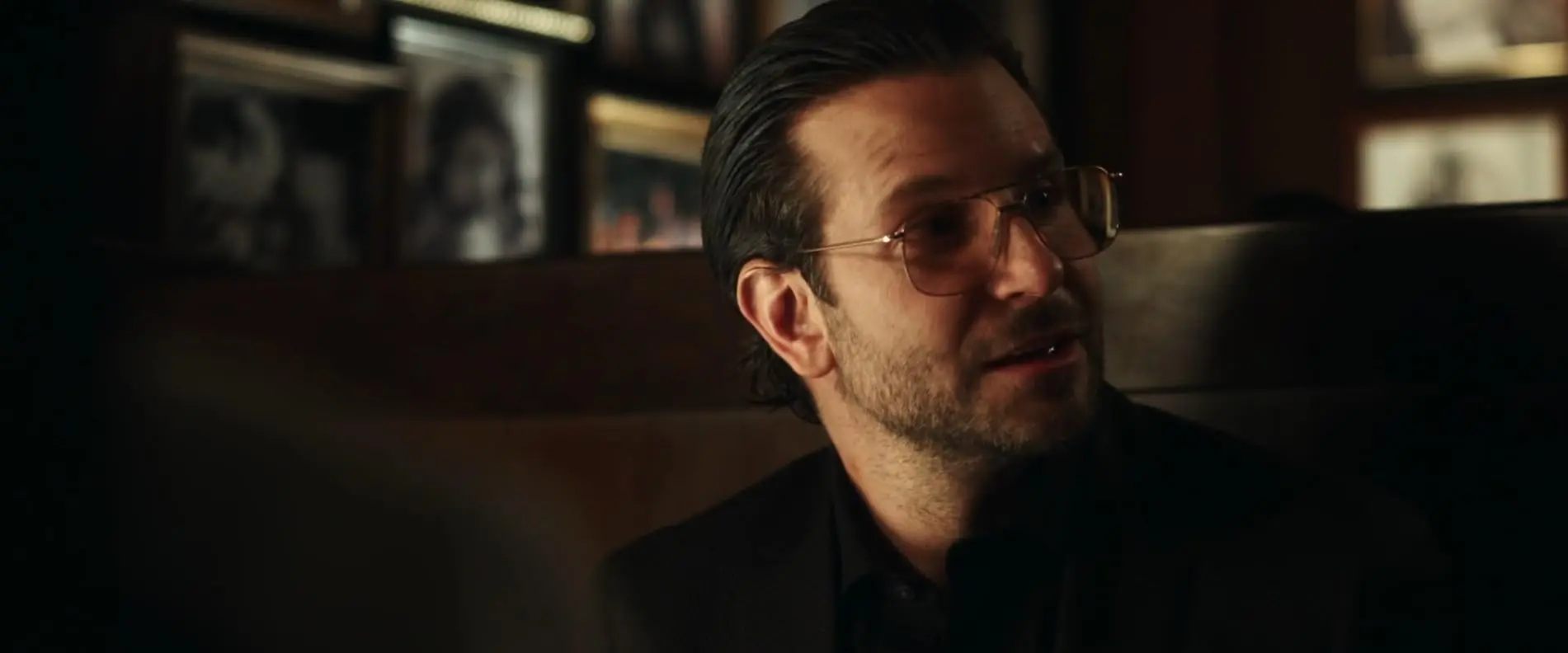 Bradley Cooper in Trafficanti (2016)