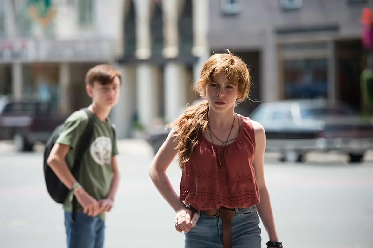 Jaeden Martell e Sophia Lillis in It - Capitolo uno