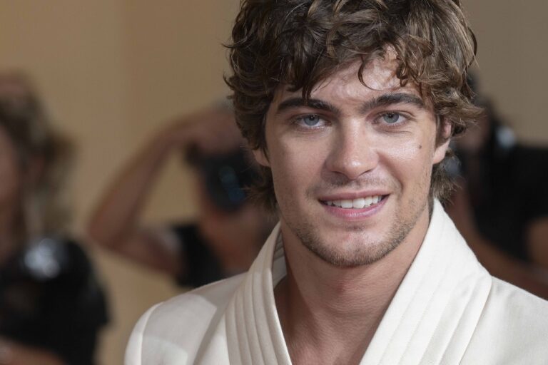 Lorenzo Zurzolo si prepara ad affrontare gli… Squali!