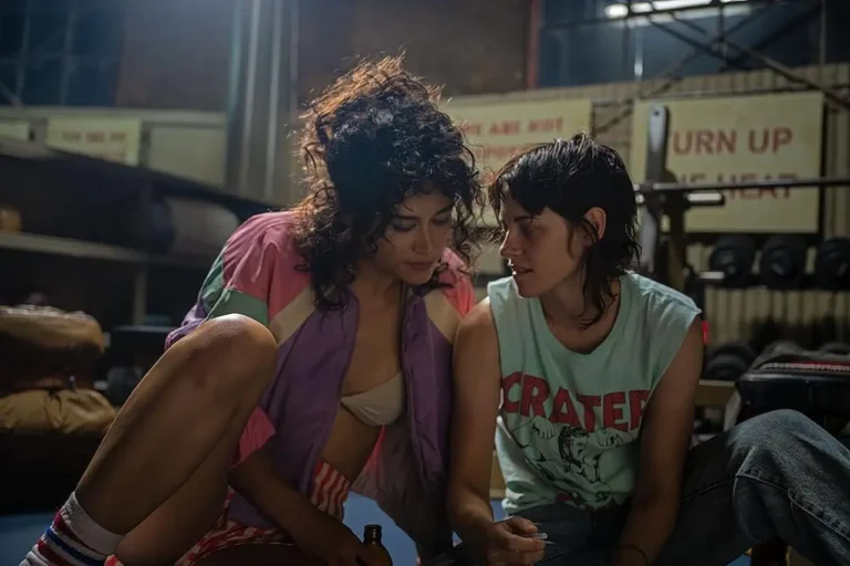 Love Lies Bleeding: recensione del film con Kristen Stewart e Katy O’Brian