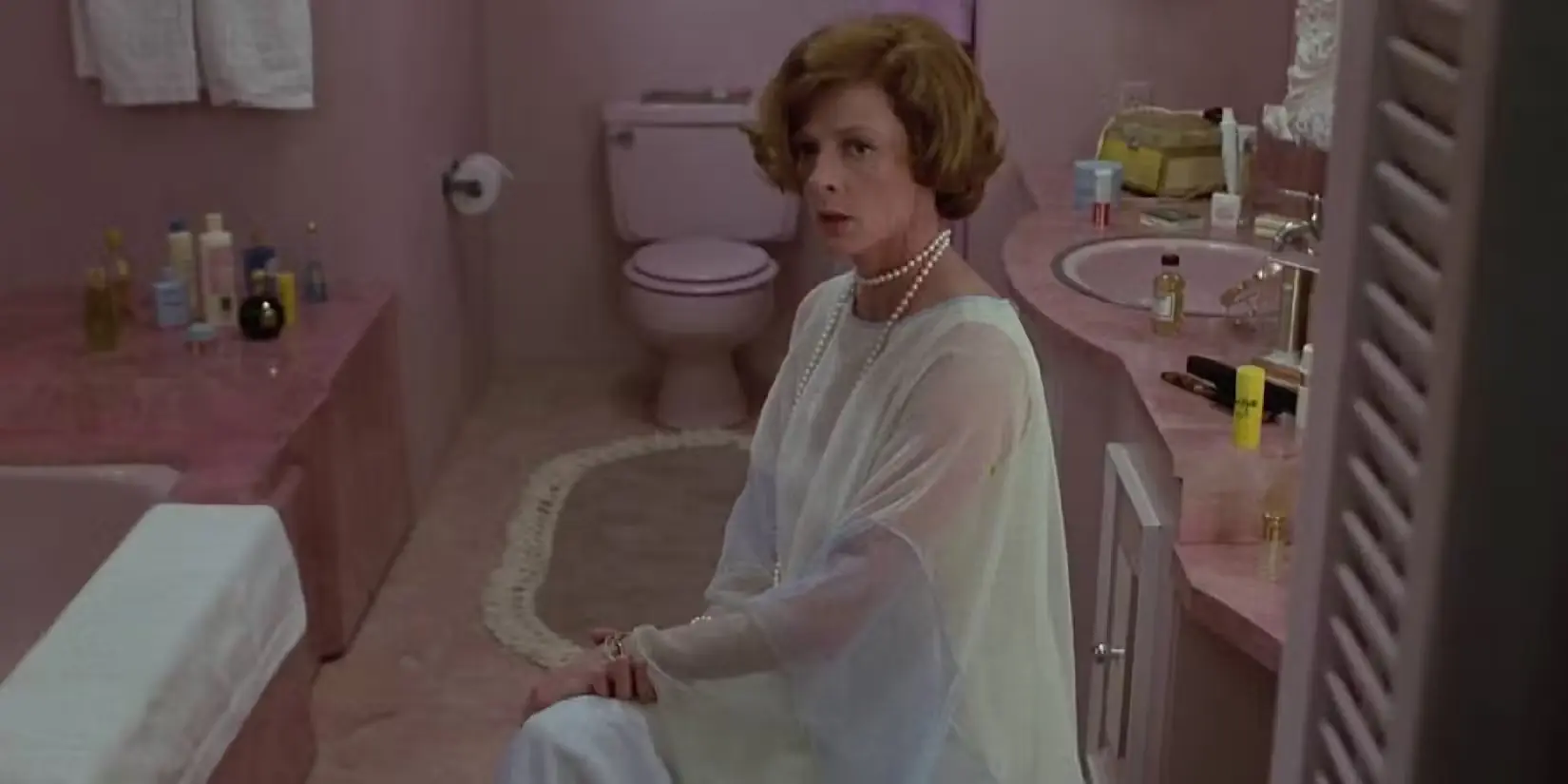 Maggie Smith in California Suite (1978)