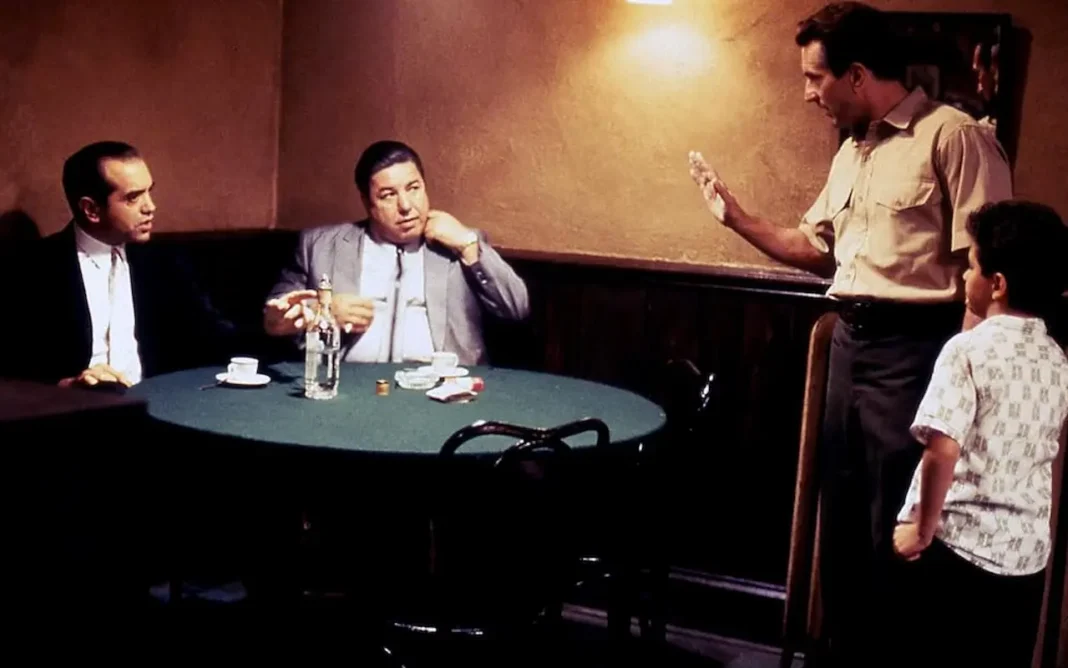Robert De Niro, Chazz Palminteri, Francis Capra e Clem Caserta in Bronx