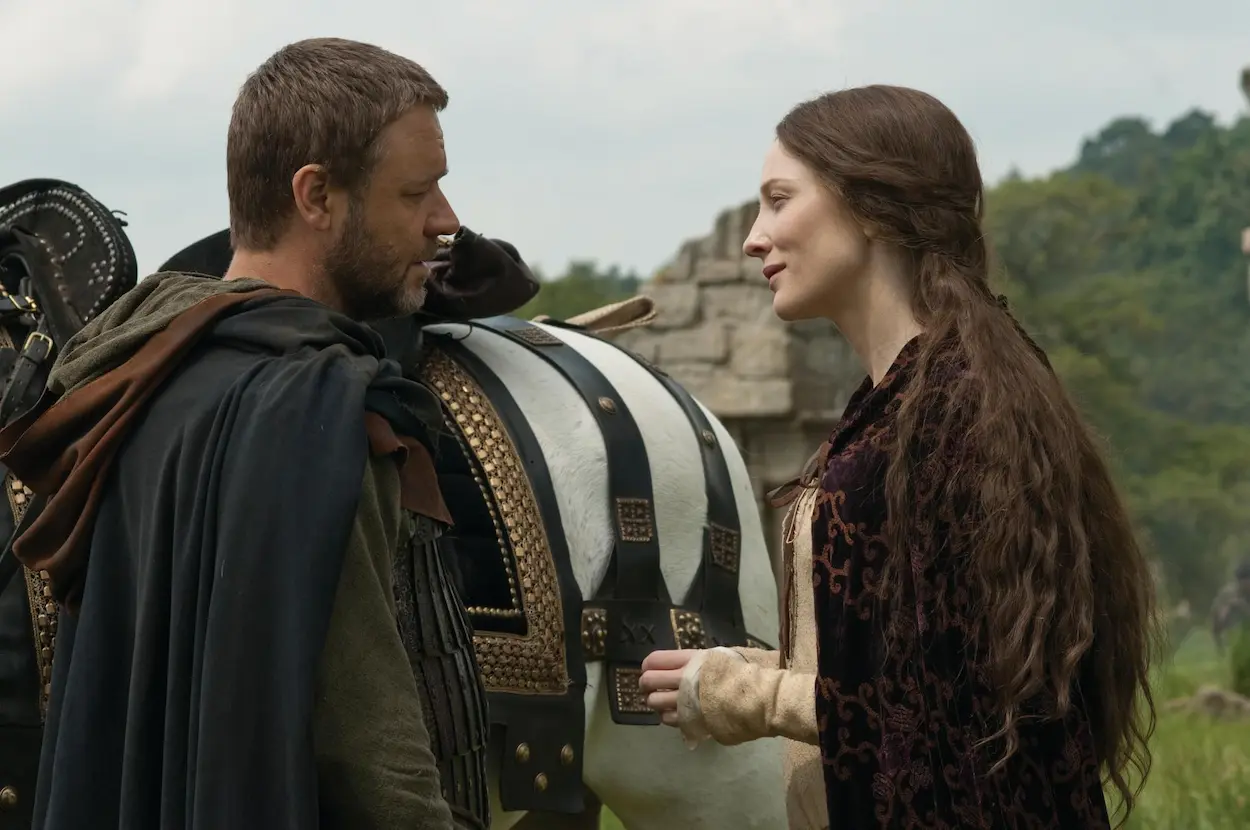 Russell Crowe e Cate Blanchett in Robin Hood (2010)