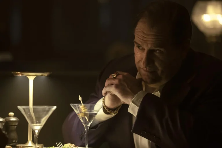 The Penguin: showrunner spiega perché non “vede la serie come un adattamento di fumetti”