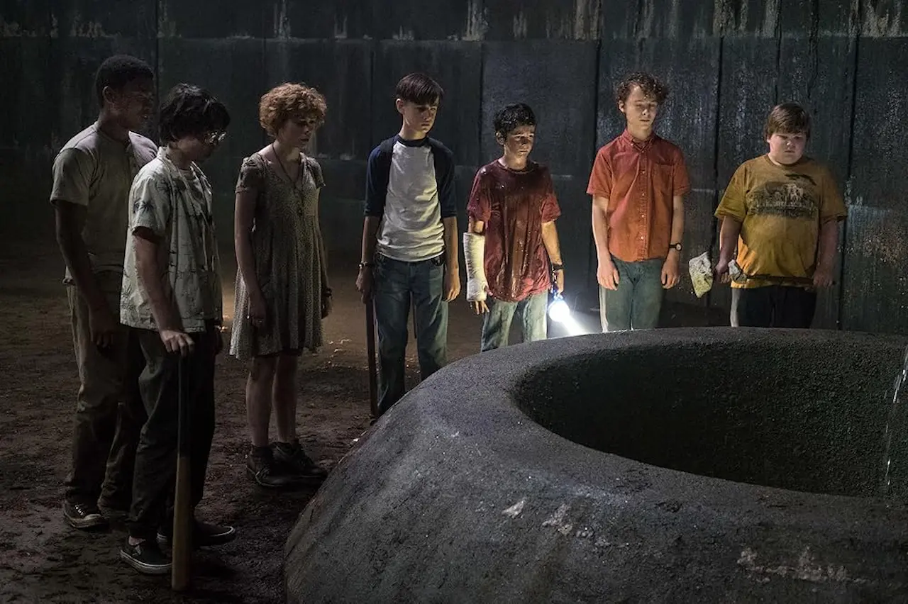 Wyatt Oleff, Jeremy Ray Taylor, Jaeden Martell, Finn Wolfhard, Sophia Lillis, Jack Dylan Grazer e Chosen Jacobs in It - Capitolo uno