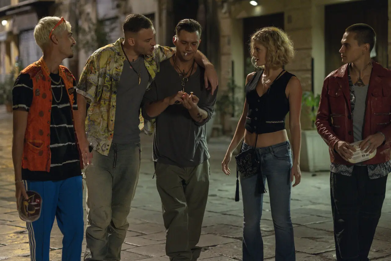 Enrico Inserra Francesco Garilli Lorenzo Richelmy Elena Kampouris Saul Nanni Fino alla fine