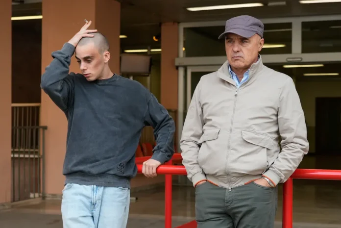 Gianmarco Franchini e Luca Zingaretti in La casa degli sguardi
