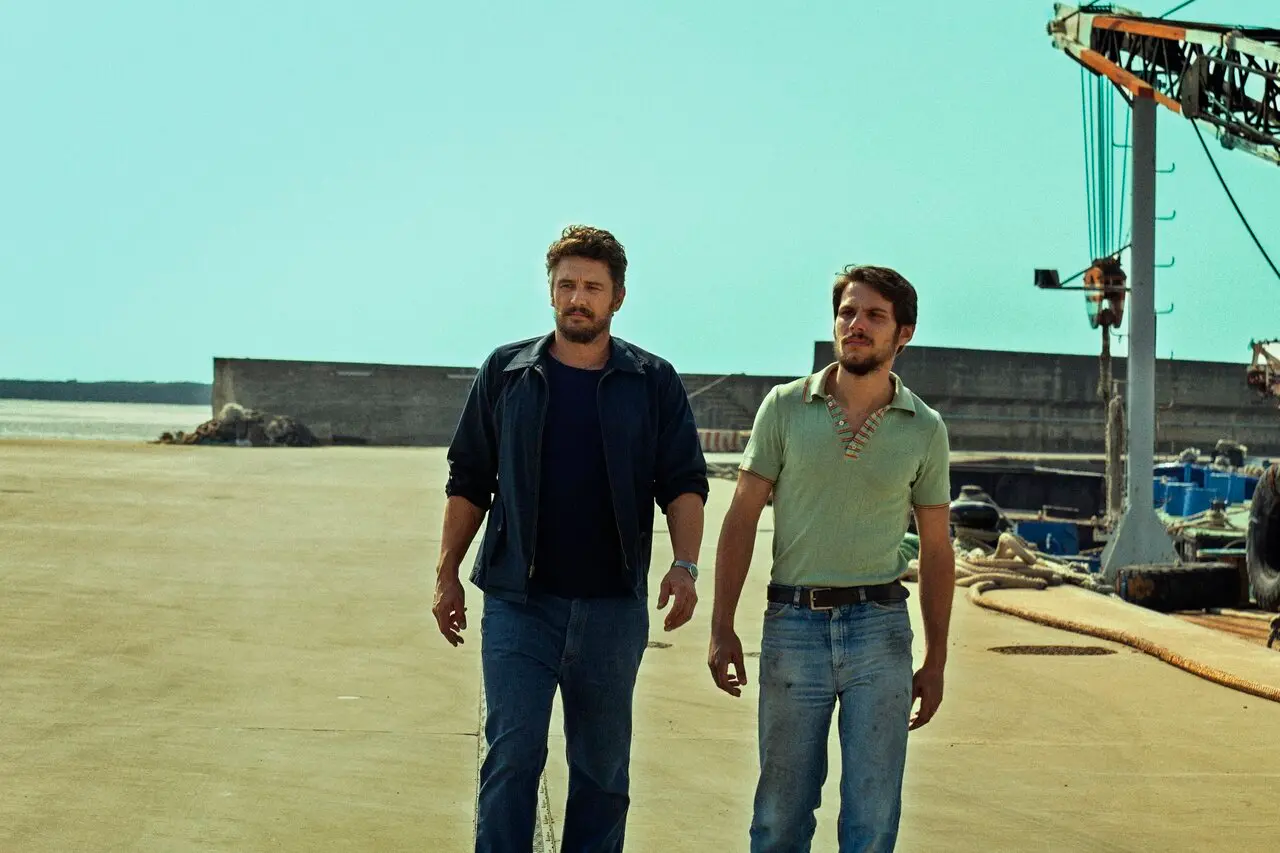 James Franco e Francesco Di Napoli in Hey Joe