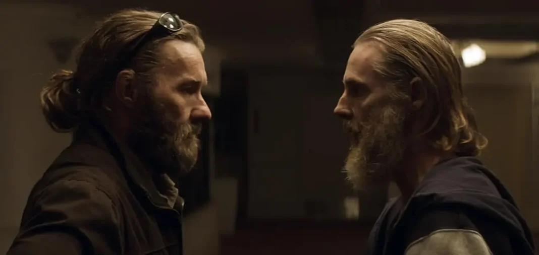 Joel Edgerton e Sean Harris in The Stranger