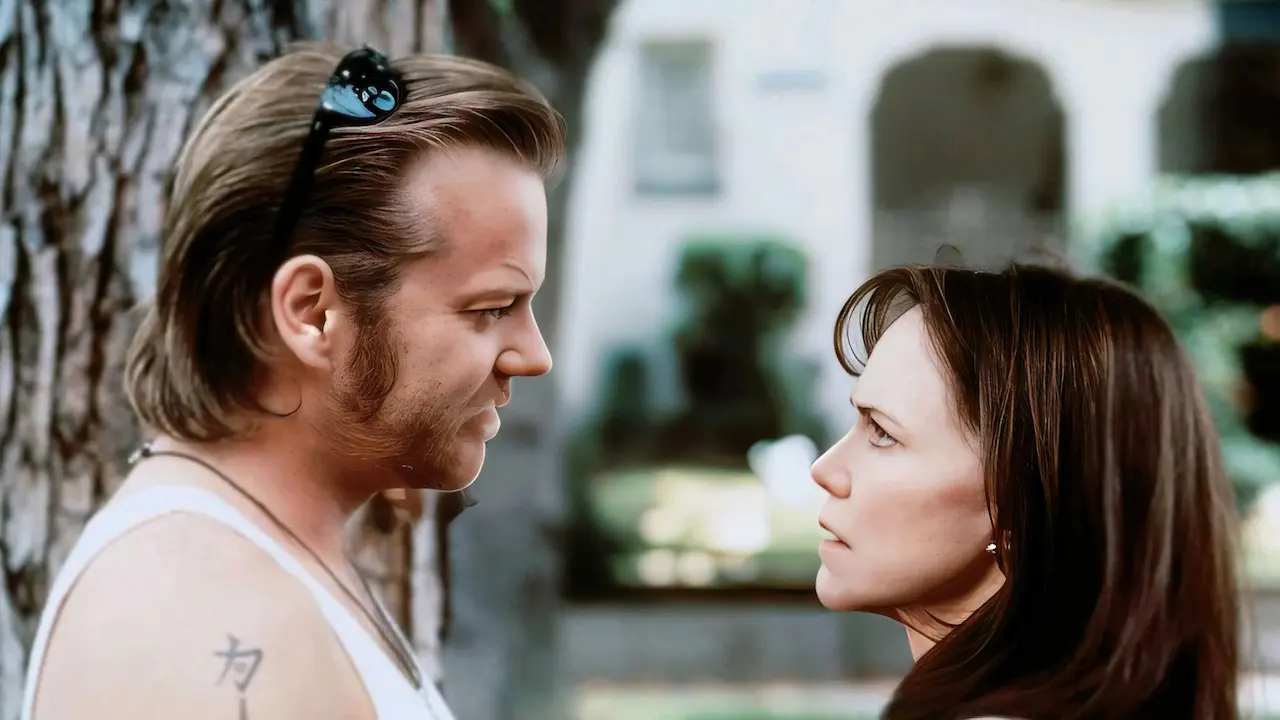 Kiefer Sutherland e Sally Field in La prossima vittima