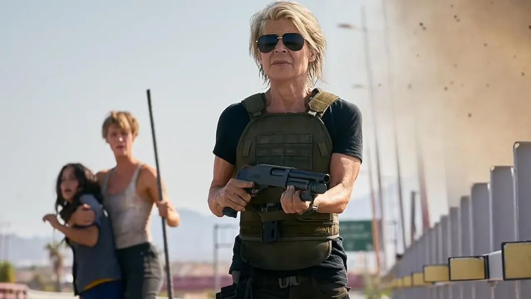 Linda Hamilton, Natalia Reyes e Mackenzie Davis in Terminator - Destino oscuro