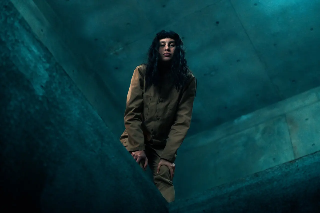 Milena Smit in Il buco - Capitolo 2