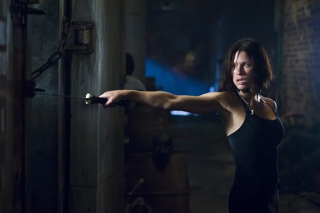 Rhona Mitra in Doomsday - Il giorno del giudizio