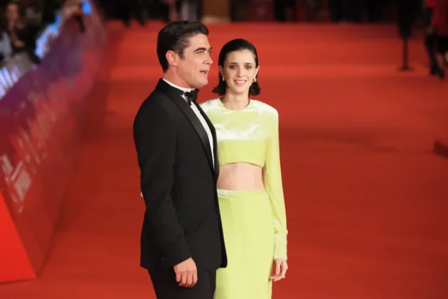 Riccardo Scamarcio e Benedetta Porcaroli