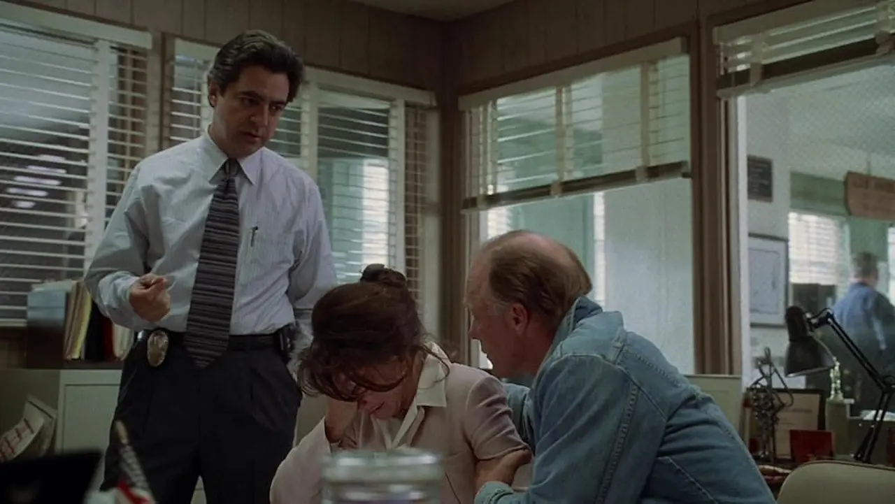 Sally Field, Ed Harris e Joe Mantegna in La prossima vittima