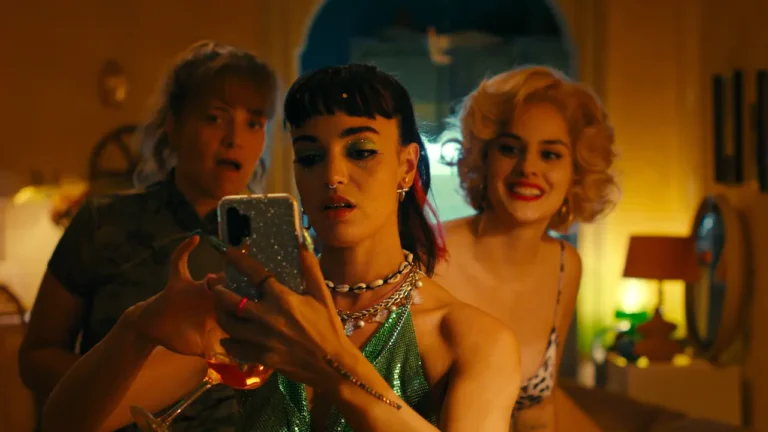 Le donne al balcone – The Balconettes: una clip dal film in sala dal 20 marzo