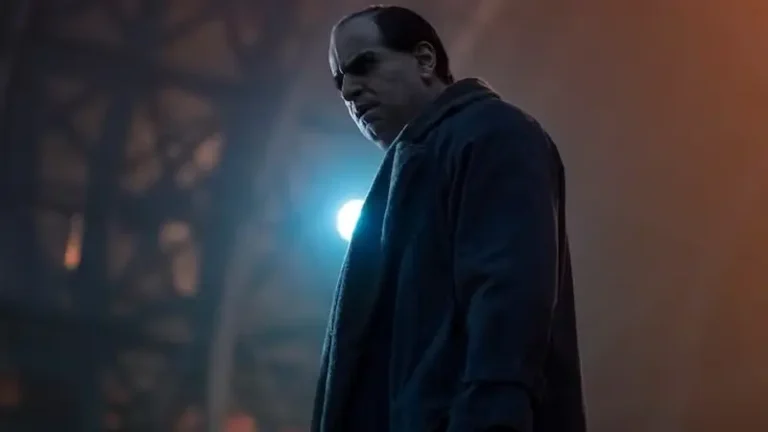 The Penguin: lo scenografo risponde al possibile Easter Egg dello spaventapasseri