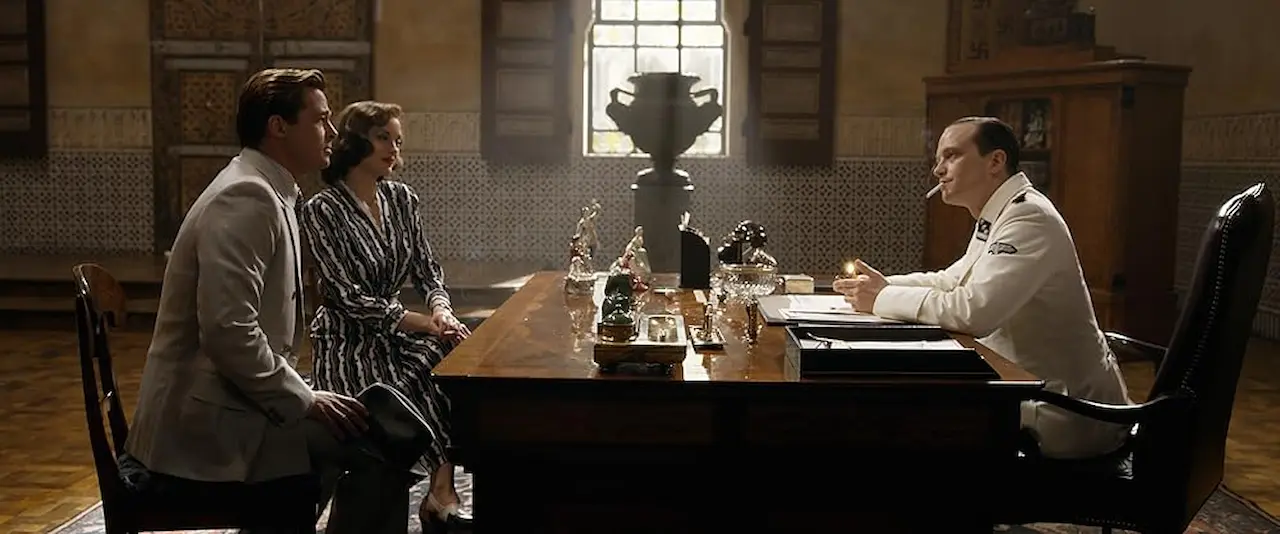 Brad Pitt, Marion Cotillard e August Diehl in Allied - Un'ombra nascosta