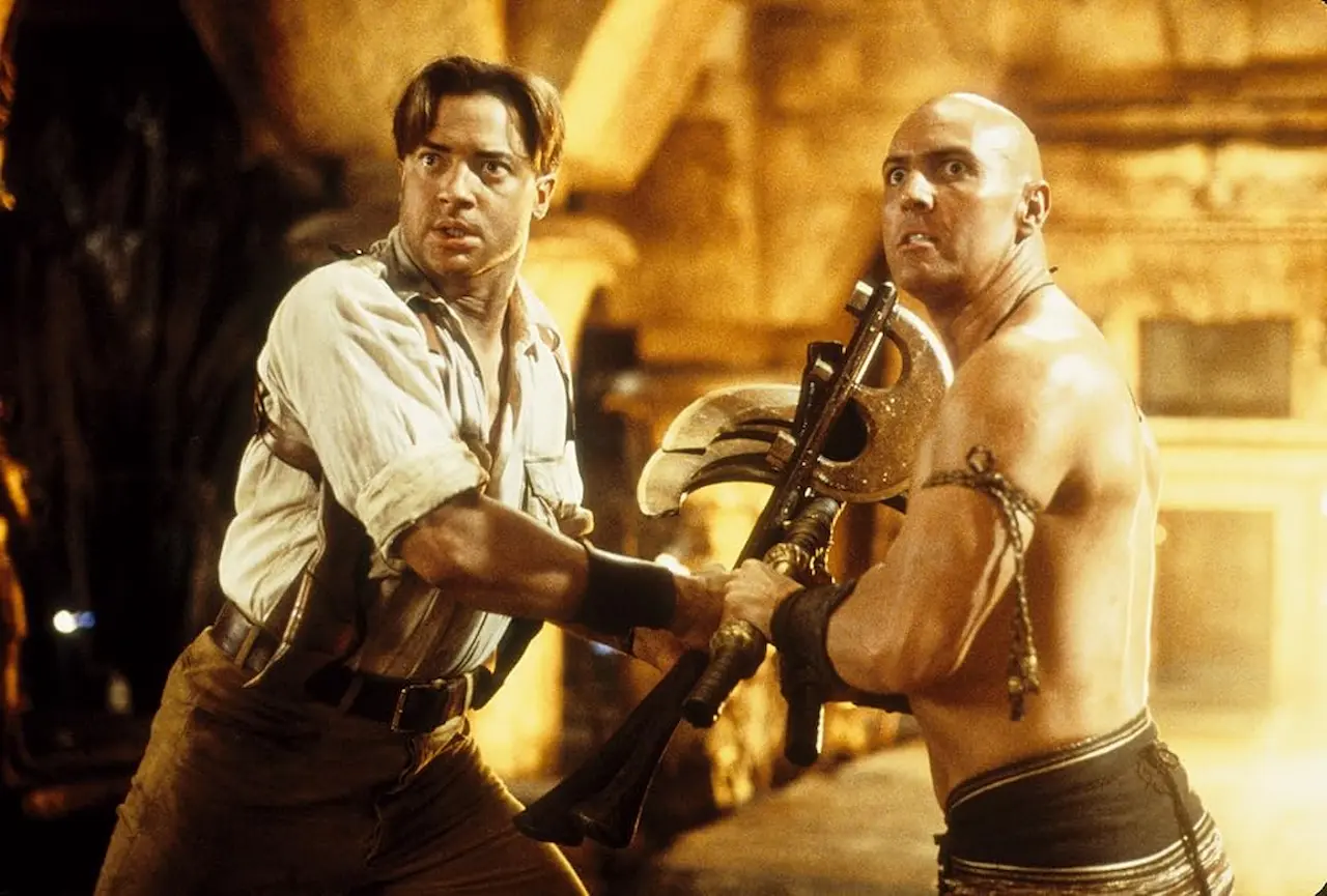 Brendan Fraser e Arnold Vosloo in La mummia - Il ritorno